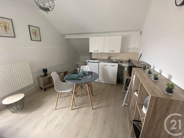 Appartement Chambre &agrave; louer - 1 pi&egrave;ce - 18 m2 - Sochaux - 25 - FRANCHE-COMTE