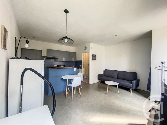 Appartement F1 &agrave; louer - 1 pi&egrave;ce - 24 m2 - Montbeliard - 25 - FRANCHE-COMTE