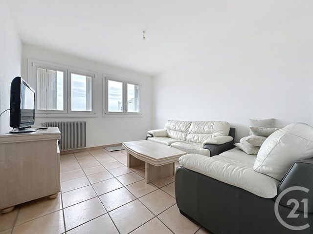 Appartement F3 &agrave; louer - 3 pi&egrave;ces - 58 m2 - Sochaux - 25 - FRANCHE-COMTE