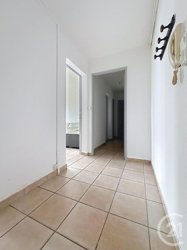 Appartement F3 &agrave; louer - 3 pi&egrave;ces - 58 m2 - Sochaux - 25 - FRANCHE-COMTE