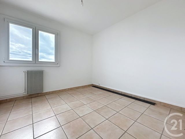 Appartement F3 &agrave; louer - 3 pi&egrave;ces - 58 m2 - Sochaux - 25 - FRANCHE-COMTE
