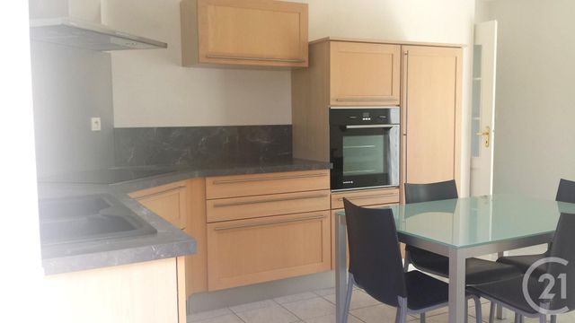 Maison &agrave; louer - 5 pi&egrave;ces - 104 m2 - Autechaux Roide - 25 - FRANCHE-COMTE