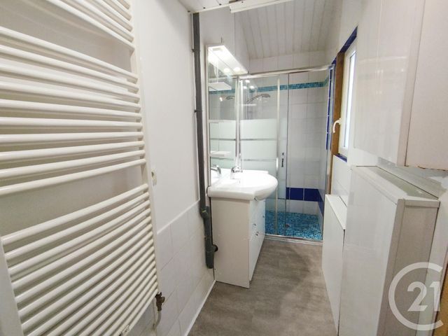 Appartement F2 &agrave; louer - 2 pi&egrave;ces - 42,15 m2 - Seloncourt - 25 - FRANCHE-COMTE