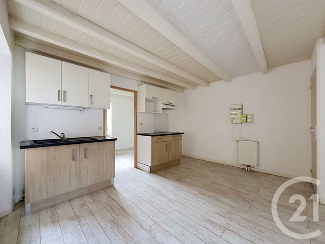 Appartement F2 &agrave; louer - 2 pi&egrave;ces - 42,15 m2 - Seloncourt - 25 - FRANCHE-COMTE