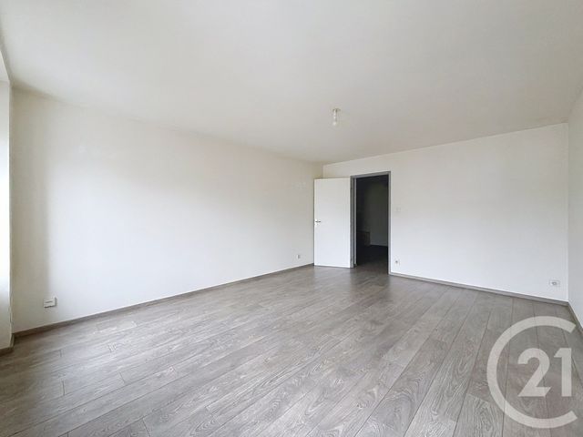 Appartement F3 &agrave; louer - 3 pi&egrave;ces - 61 m2 - Voujeaucourt - 25 - FRANCHE-COMTE
