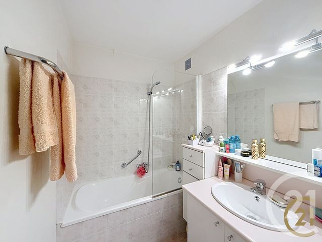 Appartement F3 &agrave; vendre - 3 pi&egrave;ces - 64,90 m2 - Montbeliard - 25 - FRANCHE-COMTE