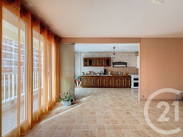 Appartement F5 &agrave; vendre - 5 pi&egrave;ces - 87,19 m2 - Sochaux - 25 - FRANCHE-COMTE