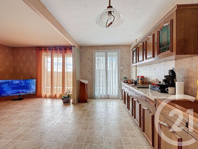 Appartement F5 &agrave; vendre - 5 pi&egrave;ces - 87,19 m2 - Sochaux - 25 - FRANCHE-COMTE