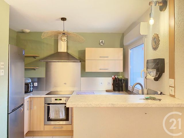 Appartement F4 &agrave; louer - 4 pi&egrave;ces - 65,30 m2 - Montbeliard - 25 - FRANCHE-COMTE