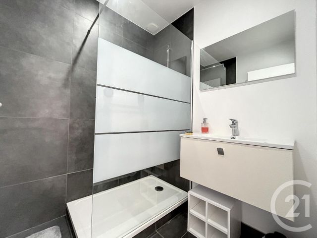 Appartement F1 &agrave; louer - 1 pi&egrave;ce - 30 m2 - Montbeliard - 25 - FRANCHE-COMTE