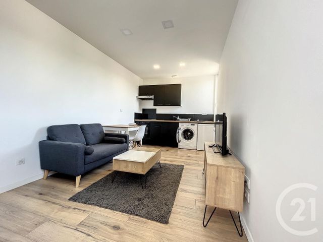 Appartement F1 &agrave; louer - 1 pi&egrave;ce - 30 m2 - Montbeliard - 25 - FRANCHE-COMTE