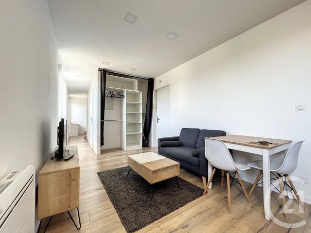 Appartement F1 &agrave; louer - 1 pi&egrave;ce - 30 m2 - Montbeliard - 25 - FRANCHE-COMTE