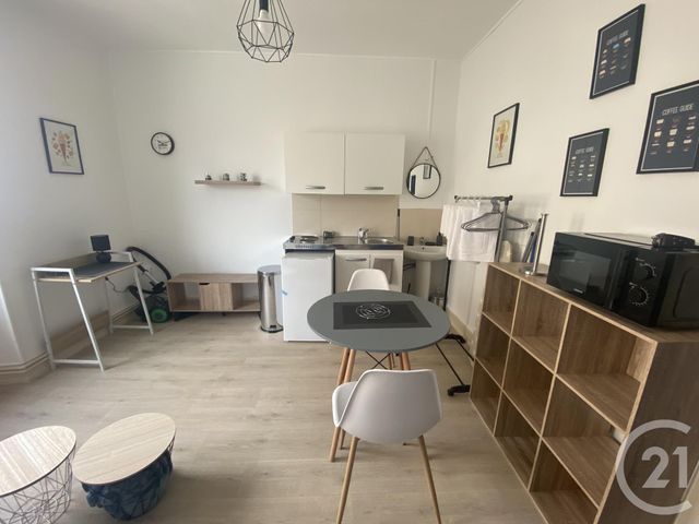 Appartement Chambre &agrave; louer - 1 pi&egrave;ce - 18 m2 - Sochaux - 25 - FRANCHE-COMTE