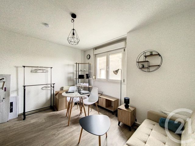 Appartement Chambre &agrave; louer - 1 pi&egrave;ce - 15 m2 - Sochaux - 25 - FRANCHE-COMTE