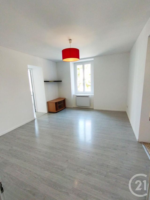 Appartement F2 &agrave; louer - 2 pi&egrave;ces - 47 m2 - Montbeliard - 25 - FRANCHE-COMTE