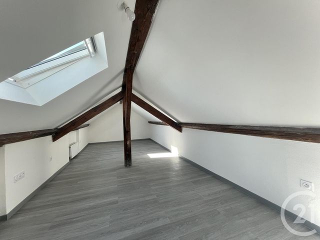 Appartement F3 &agrave; louer - 4 pi&egrave;ces - 78 m2 - Ste Suzanne - 25 - FRANCHE-COMTE