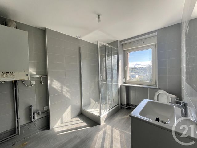 Appartement F3 &agrave; louer - 4 pi&egrave;ces - 78 m2 - Ste Suzanne - 25 - FRANCHE-COMTE