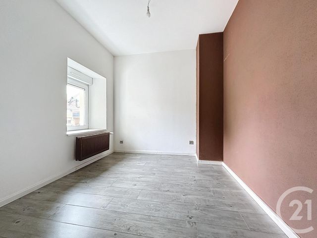 Appartement F5 &agrave; louer - 5 pi&egrave;ces - 88 m2 - Seloncourt - 25 - FRANCHE-COMTE