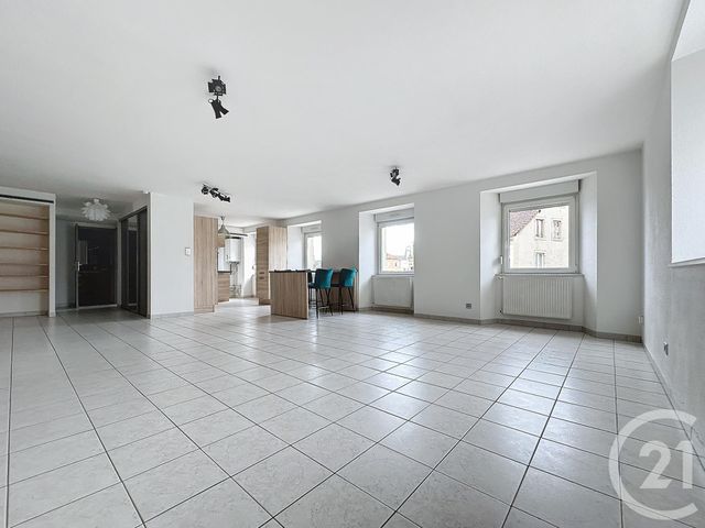 Appartement F5 &agrave; louer - 5 pi&egrave;ces - 88 m2 - Seloncourt - 25 - FRANCHE-COMTE