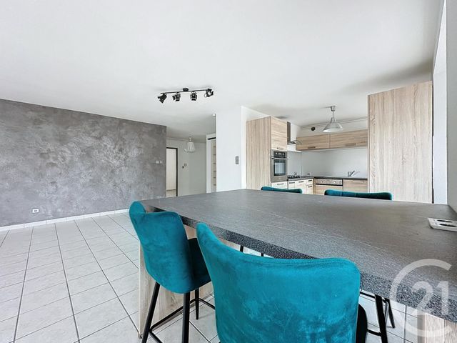 Appartement F5 &agrave; louer - 5 pi&egrave;ces - 88 m2 - Seloncourt - 25 - FRANCHE-COMTE