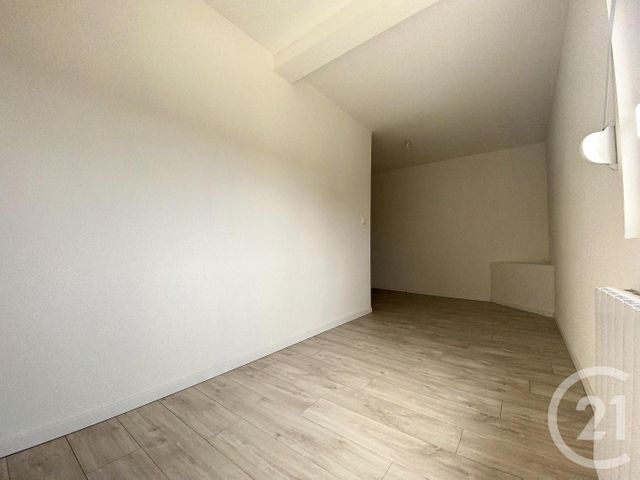 Appartement F3 &agrave; louer - 3 pi&egrave;ces - 75 m2 - Champey - 70 - FRANCHE-COMTE