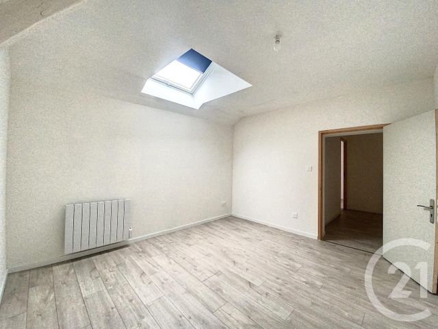 Appartement F3 &agrave; louer - 3 pi&egrave;ces - 75 m2 - Champey - 70 - FRANCHE-COMTE