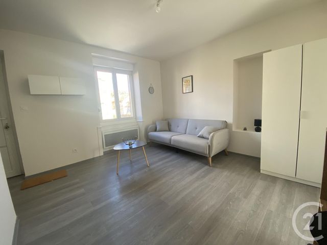 Appartement Studio &agrave; louer - 1 pi&egrave;ce - 24 m2 - Ste Suzanne - 25 - FRANCHE-COMTE
