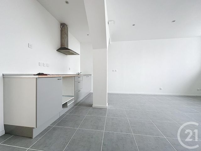 Appartement F3 &agrave; louer - 3 pi&egrave;ces - 58 m2 - Belfort - 90 - FRANCHE-COMTE