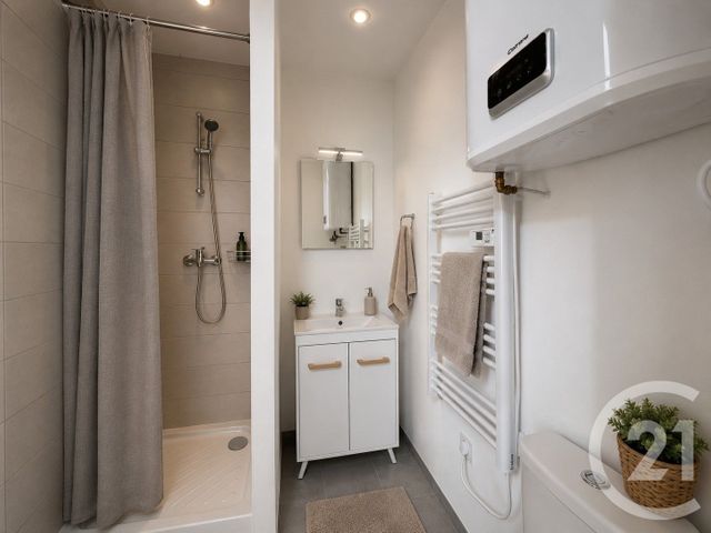 Appartement Studio &agrave; louer - 1 pi&egrave;ce - 26,70 m2 - Ste Suzanne - 25 - FRANCHE-COMTE