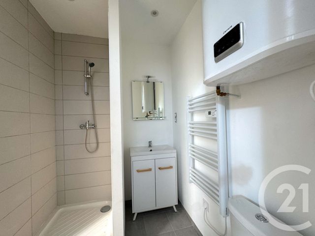 Appartement Studio &agrave; louer - 1 pi&egrave;ce - 26,70 m2 - Ste Suzanne - 25 - FRANCHE-COMTE