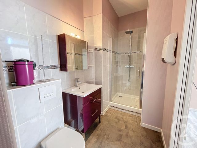 Appartement T2 &agrave; louer - 2 pi&egrave;ces - 30 m2 - Montbeliard - 25 - FRANCHE-COMTE