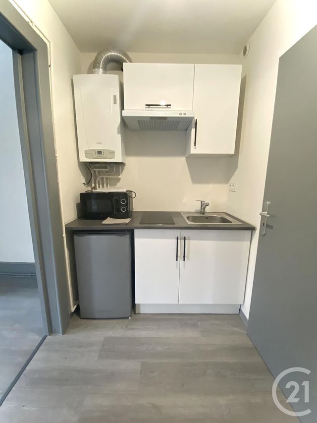 Appartement F1 &agrave; louer - 1 pi&egrave;ce - 25 m2 - Ste Suzanne - 25 - FRANCHE-COMTE
