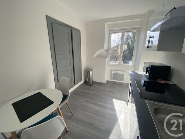 Appartement Studio &agrave; louer - 1 pi&egrave;ce - 24 m2 - Ste Suzanne - 25 - FRANCHE-COMTE
