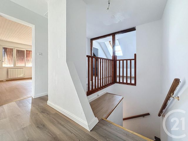 Appartement F6 &agrave; louer - 6 pi&egrave;ces - 130 m2 - Dampierre Les Bois - 25 - FRANCHE-COMTE