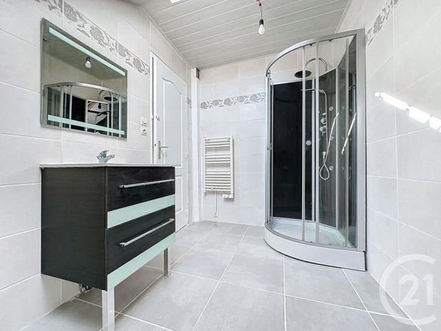 Appartement F6 &agrave; louer - 6 pi&egrave;ces - 130 m2 - Dampierre Les Bois - 25 - FRANCHE-COMTE