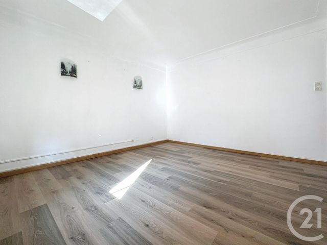 Appartement F6 &agrave; louer - 6 pi&egrave;ces - 130 m2 - Dampierre Les Bois - 25 - FRANCHE-COMTE