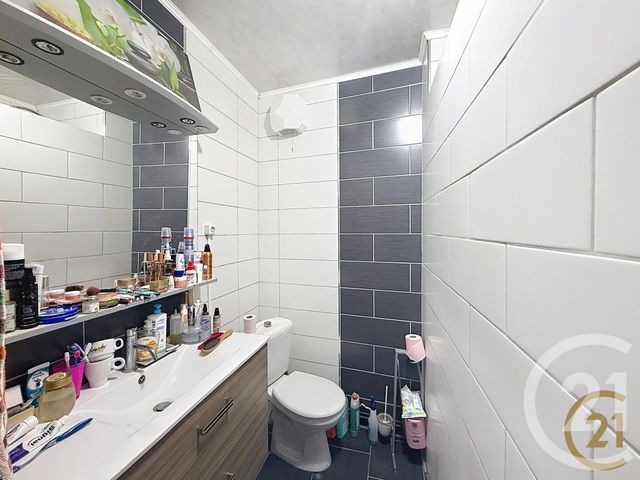 Appartement F5 &agrave; vendre - 6 pi&egrave;ces - 106 m2 - Belfort - 90 - FRANCHE-COMTE