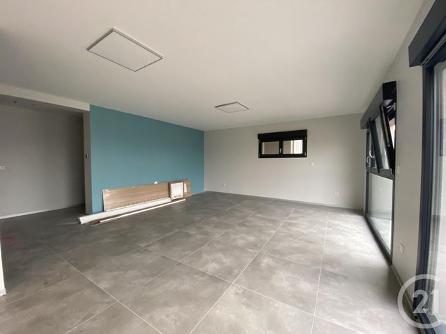 Appartement F5 &agrave; louer - 5 pi&egrave;ces - 120 m2 - Etupes - 25 - FRANCHE-COMTE