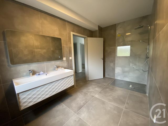 Appartement F5 &agrave; louer - 5 pi&egrave;ces - 120 m2 - Etupes - 25 - FRANCHE-COMTE