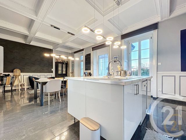 Appartement F5 &agrave; vendre - 5 pi&egrave;ces - 170,90 m2 - Valentigney - 25 - FRANCHE-COMTE