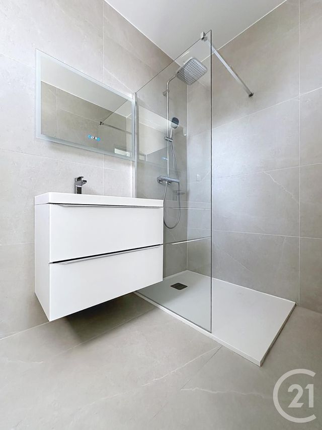 Appartement T3 &agrave; louer - 3 pi&egrave;ces - 50 m2 - Montbeliard - 25 - FRANCHE-COMTE