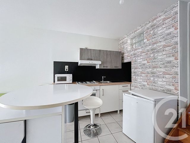 Appartement F2 &agrave; louer - 2 pi&egrave;ces - 42 m2 - Montbeliard - 25 - FRANCHE-COMTE