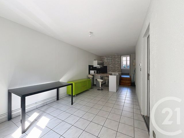 Appartement F2 &agrave; louer - 2 pi&egrave;ces - 42 m2 - Montbeliard - 25 - FRANCHE-COMTE