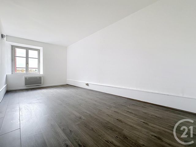 Appartement F2 &agrave; louer - 2 pi&egrave;ces - 58 m2 - Montbeliard - 25 - FRANCHE-COMTE