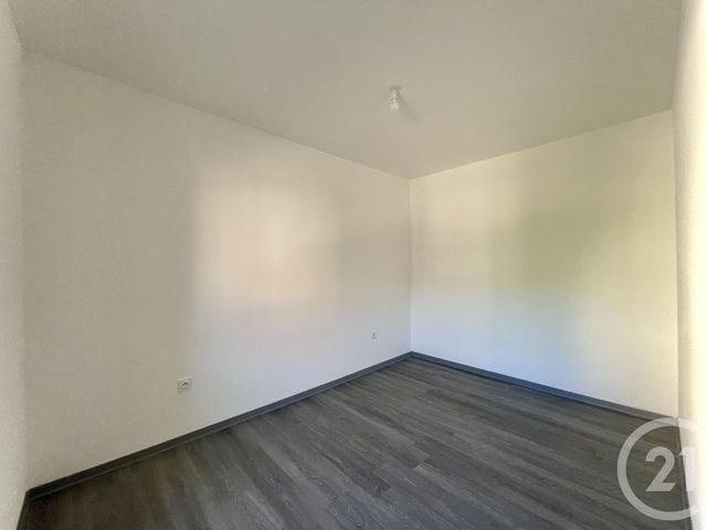 Appartement F3 &agrave; louer - 3 pi&egrave;ces - 60 m2 - Ste Suzanne - 25 - FRANCHE-COMTE