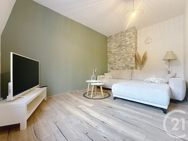 Appartement F3 &agrave; louer - 3 pi&egrave;ces - 63 m2 - Couthenans - 70 - FRANCHE-COMTE