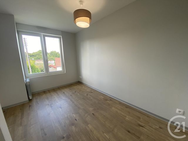 Maison &agrave; louer - 4 pi&egrave;ces - 85 m2 - Etupes - 25 - FRANCHE-COMTE