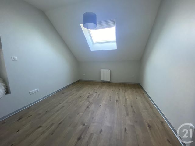 Appartement F3 &agrave; louer - 3 pi&egrave;ces - 80 m2 - Etupes - 25 - FRANCHE-COMTE