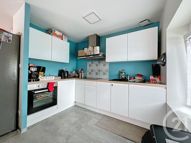 Appartement F3 &agrave; louer - 3 pi&egrave;ces - 80 m2 - Etupes - 25 - FRANCHE-COMTE