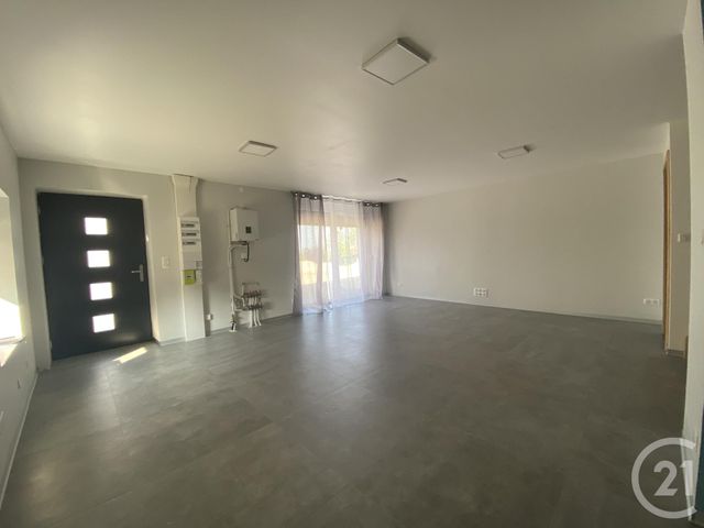 Appartement F3 &agrave; louer - 3 pi&egrave;ces - 80 m2 - Etupes - 25 - FRANCHE-COMTE